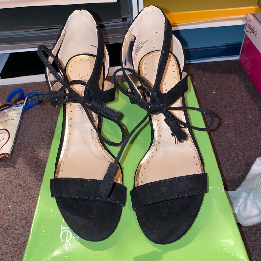 Black tie heels